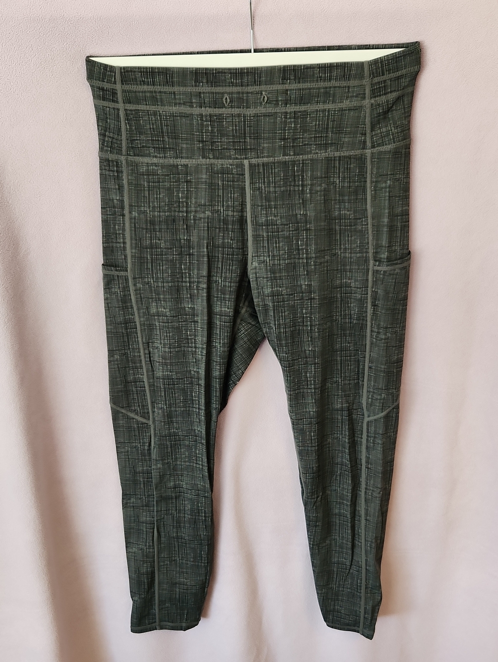ZYIA Women's Green Patterned Leggings With Pockets